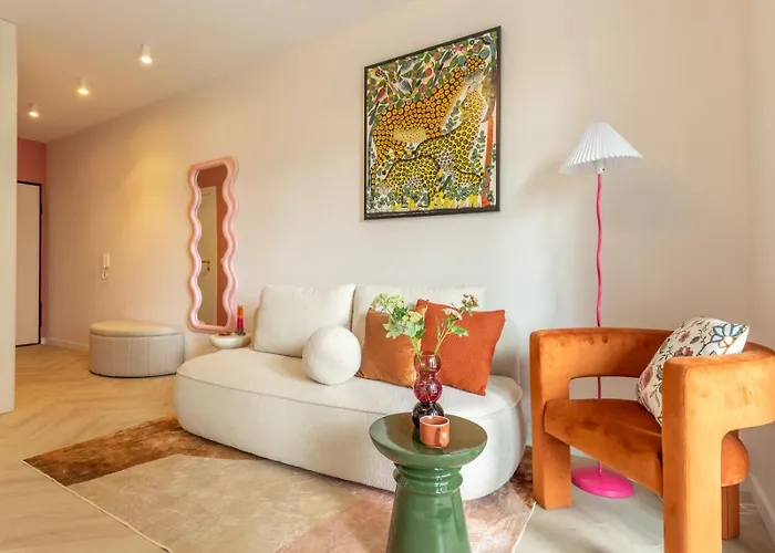 Urban Chic, In Center, Goreckiego 19 * קטוביץ