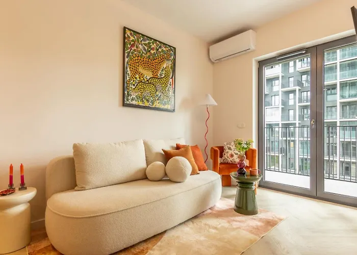 Urban Chic, In Center, Goreckiego 19 דירה קטוביץ