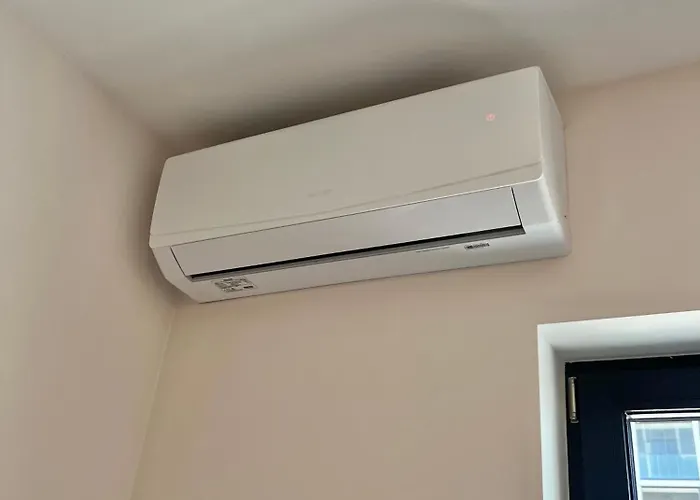 Urban Chic, In Center, Goreckiego 19 דירה קטוביץ